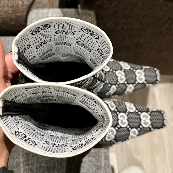 Gucci GG 75mm Knit Ankle Boots Size 7 - Picture 11 of 13